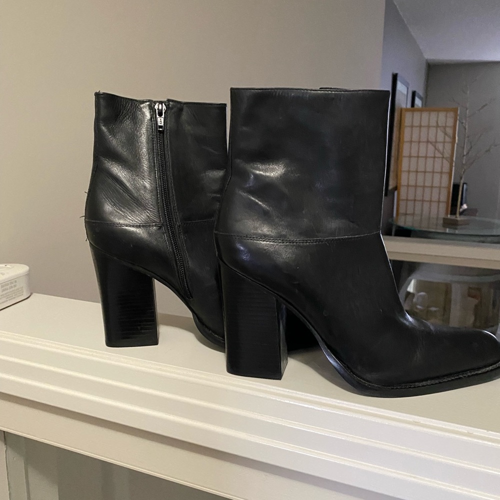Chinese Laundry Ankle Boots Leather